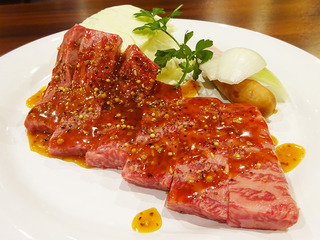 「牛兆」