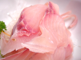 「まるます家」鯉のあらい