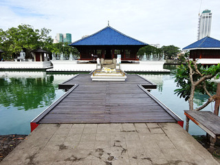 シーマ・マラカヤ寺院