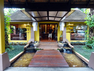 「OASIS SPA」