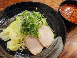 「ばくだん家」