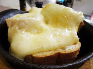 「ビストロやまもと」