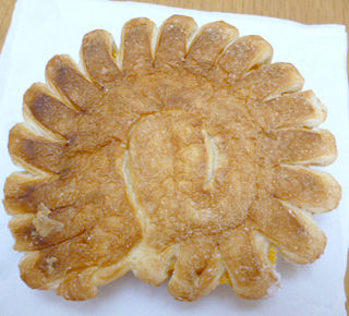 うずまきデニッシュ<メロンクリーム&ミルククリーム>