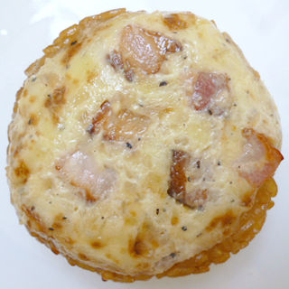 こんがり焼いたチーズベーコン
