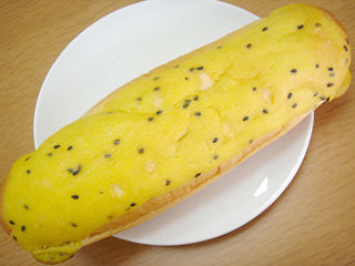 なめらかおいもクリームのおいもロール