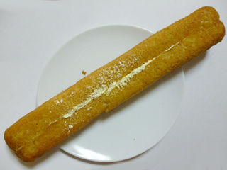 なが〜いスティックケーキ<紅茶&レモンクリーム>