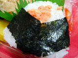3種おむすびとおかずセット