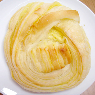 モッチバター風味デニッシュ