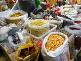 「Waroros Market」
