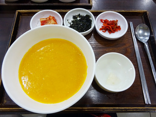 「多味粥」