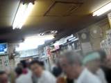 「上田酒店」店内