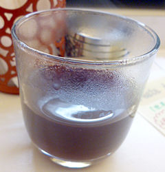 「立ち飲みワイン赤白」