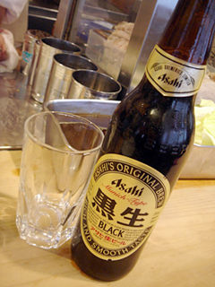 「串かつやっこ」黒ビール