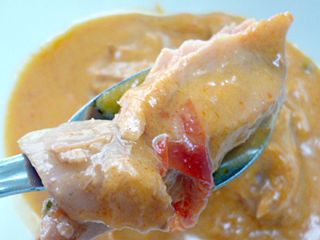 いなばツナとタイカレー<レッド>