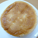 パイン入りクリーム&ホイップパン