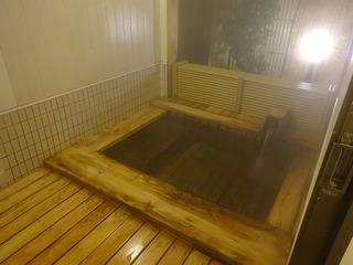 「味な宿 宝仙閣」