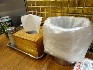 ソウル明洞「栄養センター」