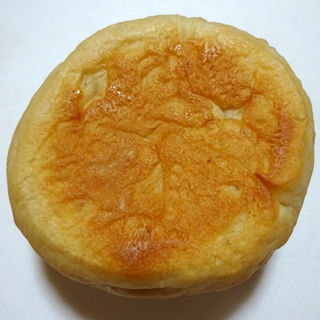 豆乳仕込みの豆乳クリームパン