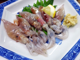 「よしのや酒店」