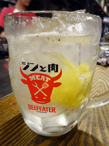 「焼肉どんどん」