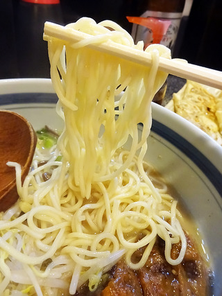 「らーめん日本」