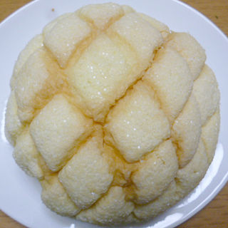 ホイップメロンパン