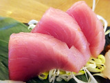 「炭火バルあじと」
