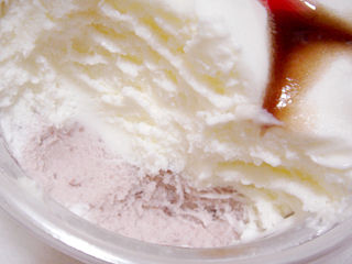 デッカルチェ<クリームあんみつ味>