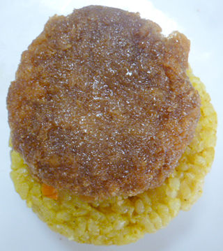 丸おむすび<チキンカツカレー>
