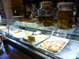 「LA BODEGUETA」