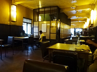 「NEW COLONIAL HOTEL」