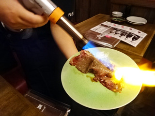 「肉寿司」