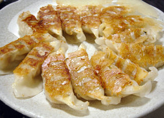 肉餃子
