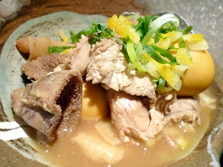 「六角鶏梅田堂山店」