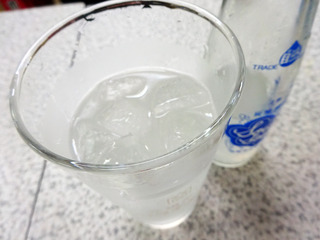「イマナカ酒店」