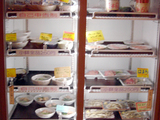 「立呑 マルキン酒店」冷蔵庫