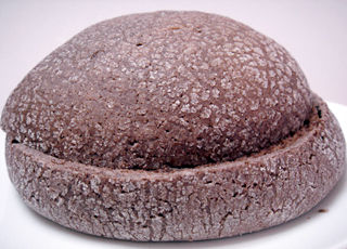 とろけるくちどけベルギーチョコメロンパン