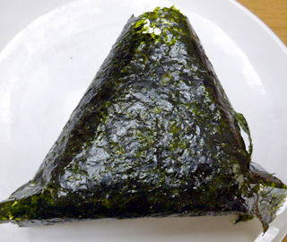 来来亭まかないおにぎり(豚キムチ)