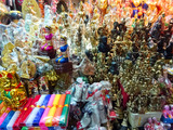 「Waroros Market」