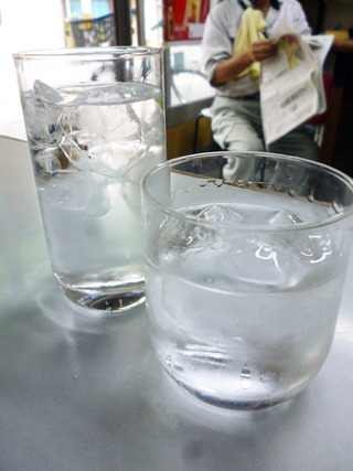 「横山酒店」