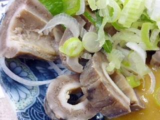 「魚庭」