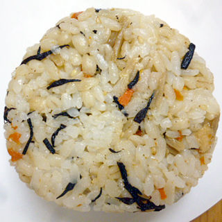 もち麦入り金平ひじき