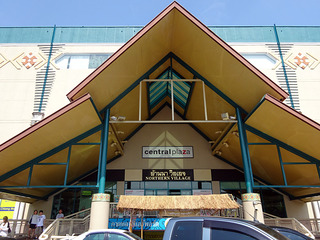 「central plaza」