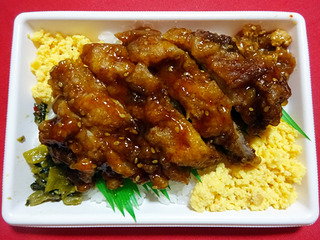 たっぷりマヨのピリ辛チキン御飯