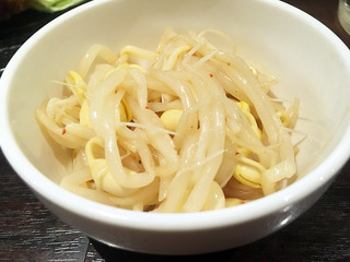 「七津屋」