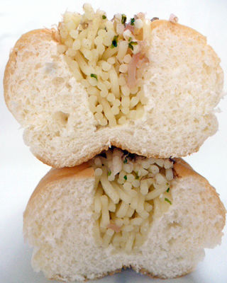 塩焼きそばロール