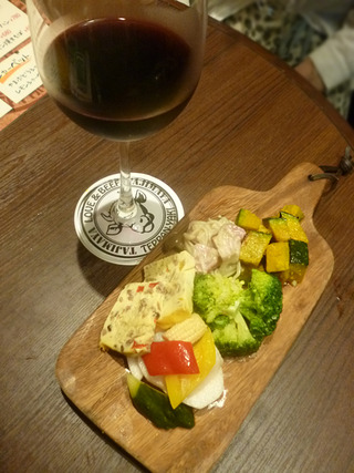 「肉屋の肉バルTAJIMAYA」