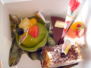 「フランダース」母の日ケーキ