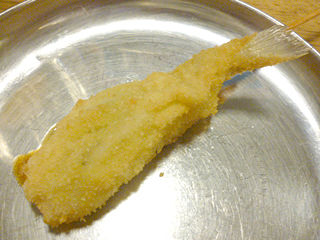 「串泰」