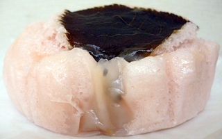 さくら風味蒸しぱん